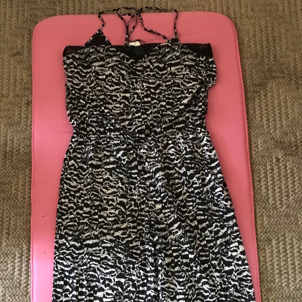 Pre loved Fabletics dash jumpsuit in Medium - Picture 2 of 4